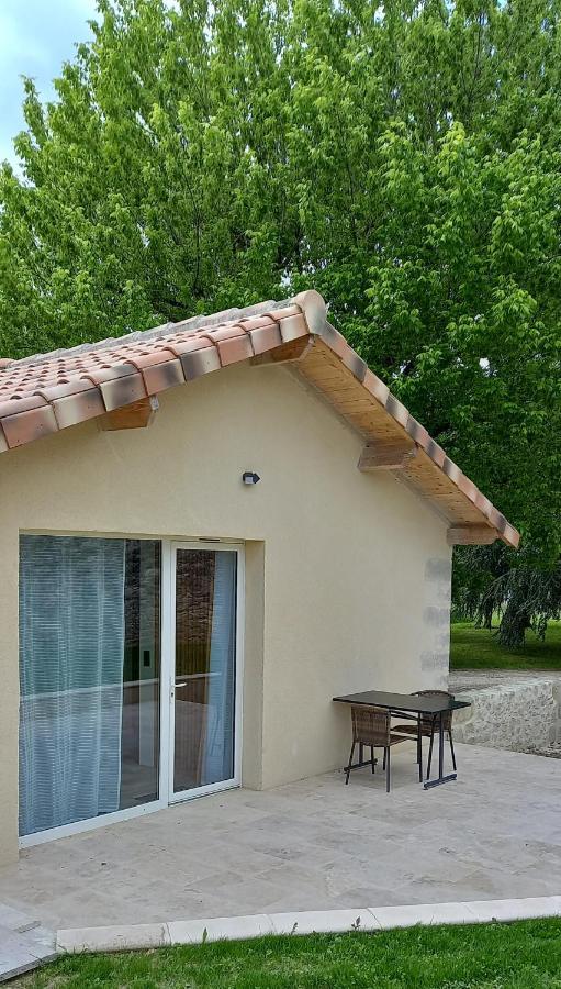 L'Atelier D'Andre Bed & Breakfast Monbahus Exterior photo