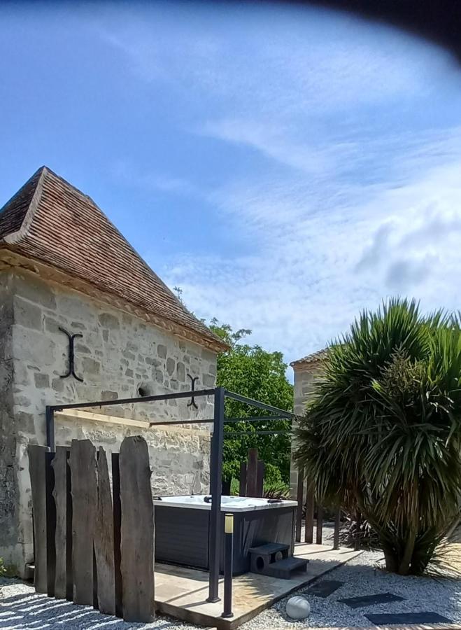 L'Atelier D'Andre Bed & Breakfast Monbahus Exterior photo